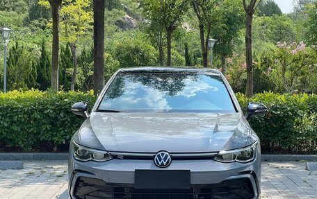 Volkswagen Golf VIII, 2022 год, 1 733 667 рублей, 2 фотография