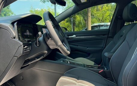Volkswagen Golf VIII, 2022 год, 1 733 667 рублей, 7 фотография