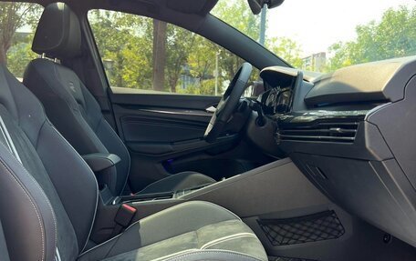 Volkswagen Golf VIII, 2022 год, 1 733 667 рублей, 8 фотография
