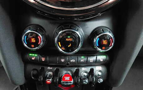 MINI Hatch, 2023 год, 1 700 000 рублей, 11 фотография