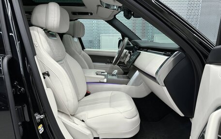 Land Rover Range Rover IV рестайлинг, 2025 год, 29 000 000 рублей, 15 фотография