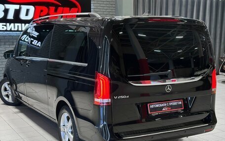 Mercedes-Benz V-Класс, 2018 год, 4 277 000 рублей, 10 фотография