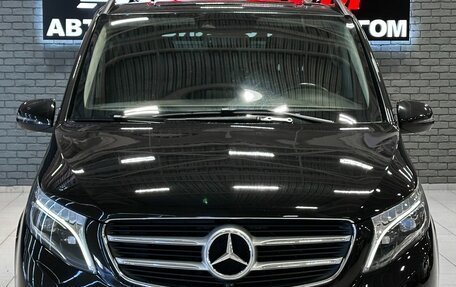 Mercedes-Benz V-Класс, 2018 год, 4 277 000 рублей, 3 фотография