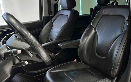 Mercedes-Benz V-Класс, 2018 год, 4 277 000 рублей, 12 фотография