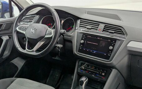 Volkswagen Tiguan II, 2021 год, 2 650 000 рублей, 11 фотография