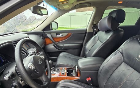 Infiniti QX70, 2013 год, 1 580 000 рублей, 13 фотография