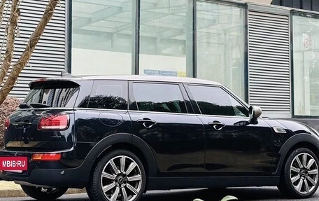 MINI Clubman, 2023 год, 1 800 000 рублей, 5 фотография