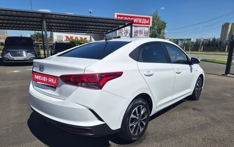 Hyundai Solaris II рестайлинг, 2022 год, 1 580 000 рублей, 4 фотография
