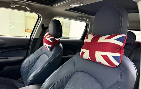 MINI Clubman, 2023 год, 1 900 000 рублей, 11 фотография