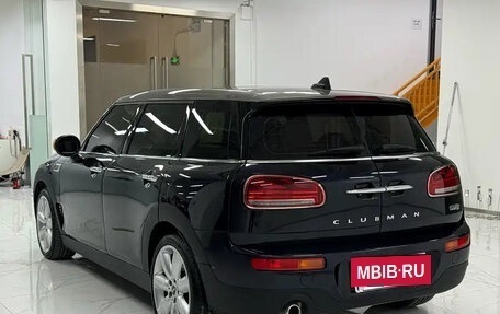 MINI Clubman, 2023 год, 1 900 000 рублей, 4 фотография