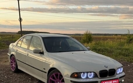 BMW 5 серия, 1999 год, 500 000 рублей, 1 фотография