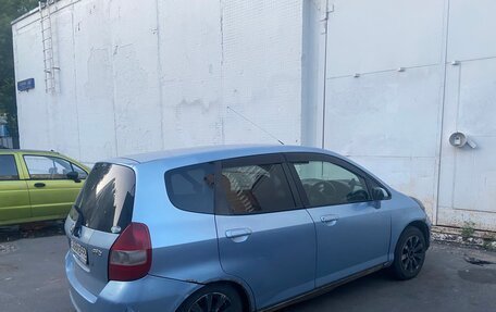 Honda Fit III, 2002 год, 150 000 рублей, 3 фотография
