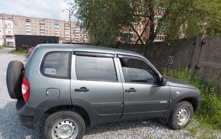 Chevrolet Niva I рестайлинг, 2012 год, 500 000 рублей, 3 фотография