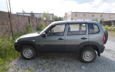 Chevrolet Niva I рестайлинг, 2012 год, 500 000 рублей, 5 фотография