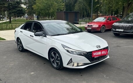 Hyundai Elantra, 2021 год, 1 990 000 рублей, 7 фотография