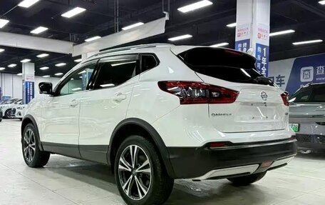 Nissan Qashqai, 2022 год, 2 200 000 рублей, 5 фотография