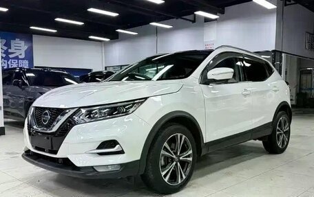 Nissan Qashqai, 2022 год, 2 200 000 рублей, 4 фотография