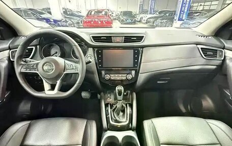 Nissan Qashqai, 2022 год, 2 200 000 рублей, 9 фотография