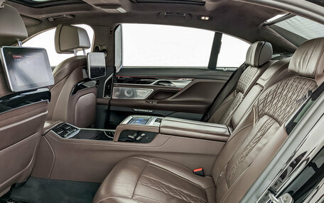 BMW 7 серия, 2017 год, 3 800 000 рублей, 12 фотография