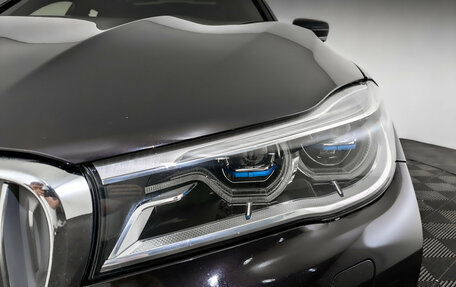 BMW 7 серия, 2017 год, 3 800 000 рублей, 18 фотография