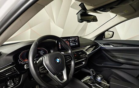 BMW 5 серия, 2021 год, 4 300 000 рублей, 12 фотография