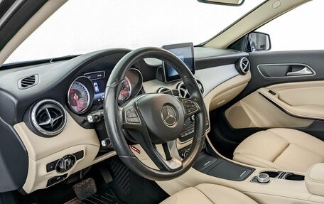 Mercedes-Benz GLA, 2016 год, 2 078 000 рублей, 16 фотография