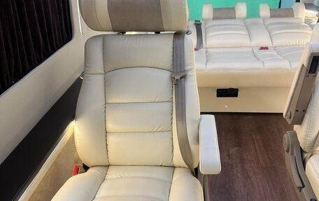 Mercedes-Benz V-Класс, 2022 год, 15 000 000 рублей, 13 фотография
