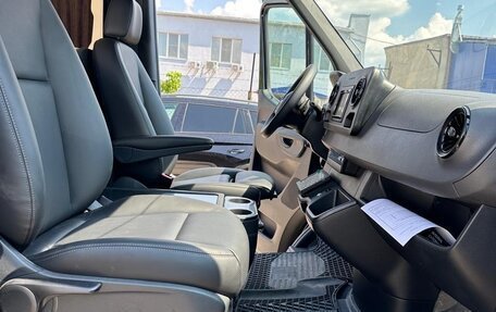 Mercedes-Benz V-Класс, 2022 год, 15 000 000 рублей, 6 фотография