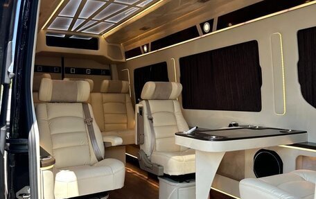 Mercedes-Benz V-Класс, 2022 год, 15 000 000 рублей, 15 фотография