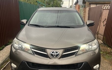 Toyota RAV4, 2013 год, 1 380 000 рублей, 2 фотография