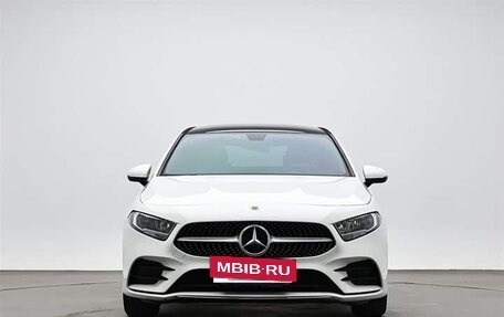Mercedes-Benz A-Класс, 2022 год, 2 050 000 рублей, 2 фотография