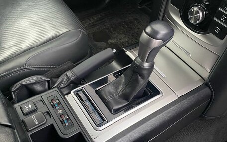 Toyota Land Cruiser Prado 150 рестайлинг 2, 2020 год, 6 000 000 рублей, 12 фотография