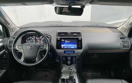 Toyota Land Cruiser Prado 150 рестайлинг 2, 2020 год, 6 000 000 рублей, 15 фотография