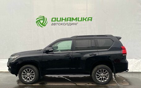 Toyota Land Cruiser Prado 150 рестайлинг 2, 2020 год, 6 000 000 рублей, 8 фотография