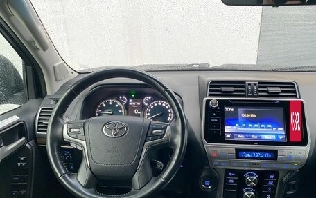 Toyota Land Cruiser Prado 150 рестайлинг 2, 2020 год, 6 000 000 рублей, 16 фотография