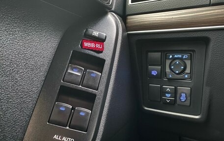 Toyota Land Cruiser Prado 150 рестайлинг 2, 2020 год, 6 000 000 рублей, 22 фотография
