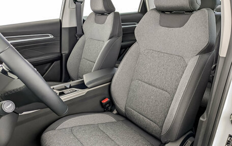 Geely Emgrand, 2024 год, 1 850 000 рублей, 20 фотография