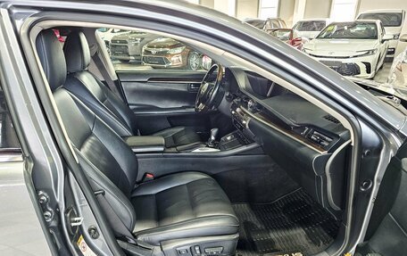 Lexus ES VII, 2015 год, 2 799 000 рублей, 24 фотография