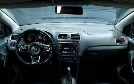 Volkswagen Polo VI (EU Market), 2018 год, 525 000 рублей, 8 фотография