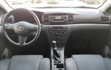 Toyota Corolla, 2006 год, 590 000 рублей, 10 фотография