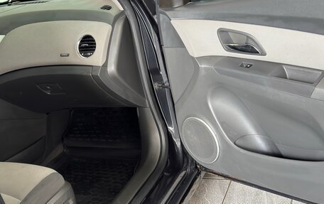 Chevrolet Cruze II, 2010 год, 650 000 рублей, 10 фотография