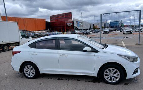 Hyundai Solaris II рестайлинг, 2017 год, 550 000 рублей, 3 фотография
