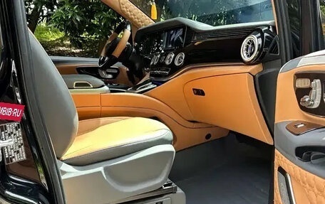 Mercedes-Benz V-Класс, 2023 год, 6 109 000 рублей, 9 фотография