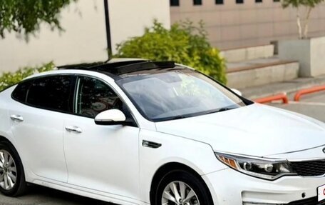 KIA Optima IV, 2016 год, 1 050 000 рублей, 4 фотография