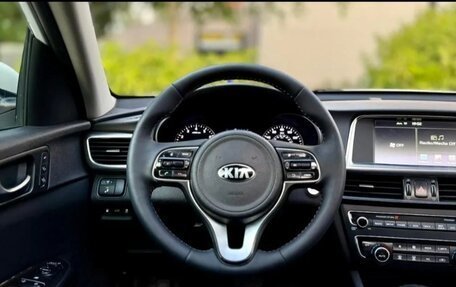 KIA Optima IV, 2016 год, 1 050 000 рублей, 9 фотография