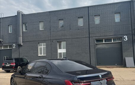 BMW 7 серия, 2019 год, 3 890 000 рублей, 6 фотография