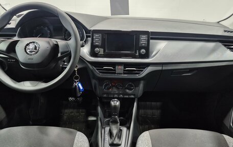 Skoda Rapid II, 2021 год, 1 739 000 рублей, 10 фотография
