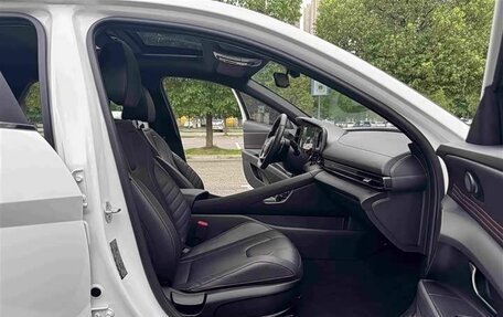 Hyundai Elantra, 2022 год, 1 527 000 рублей, 11 фотография
