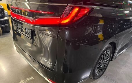 Lexus LM, 2024 год, 17 490 000 рублей, 17 фотография