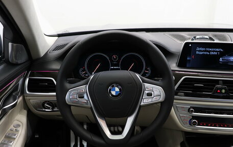 BMW 7 серия, 2015 год, 3 390 000 рублей, 10 фотография